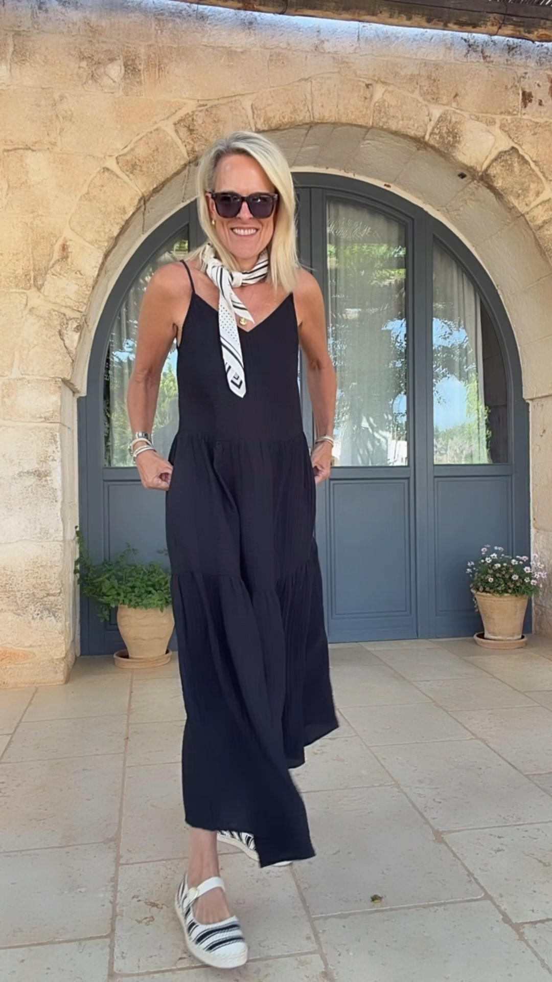 @Target dress. Comes in 3 colorways 
Gauze crinkle fabric. Fit tts. Wearing small 
Has pockets 
Keep you cool and stylish

#LTKdayinmylife #LTKOver40