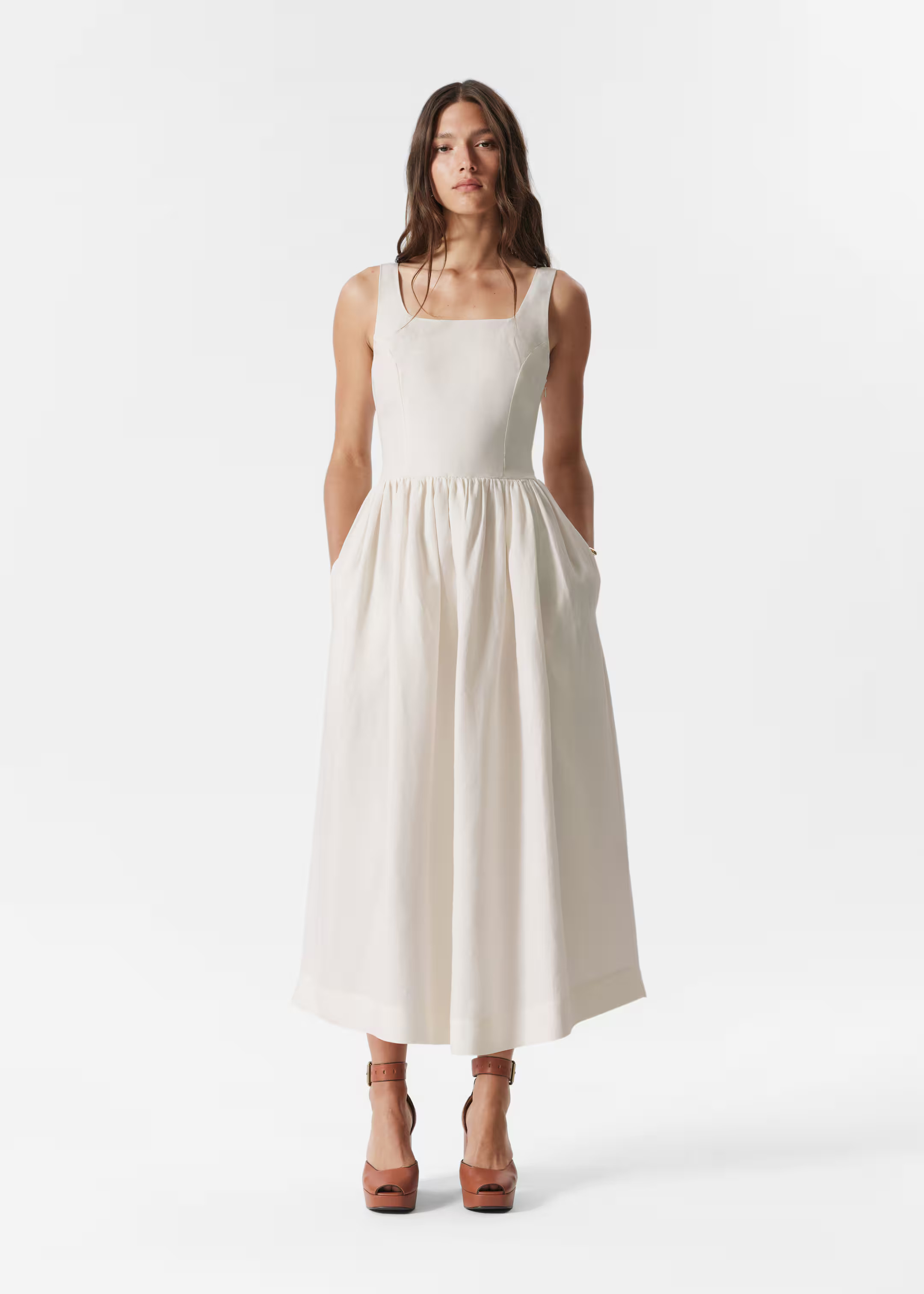 Vestido midi franzido | H&M (FR, IT, ES, PT, BE)