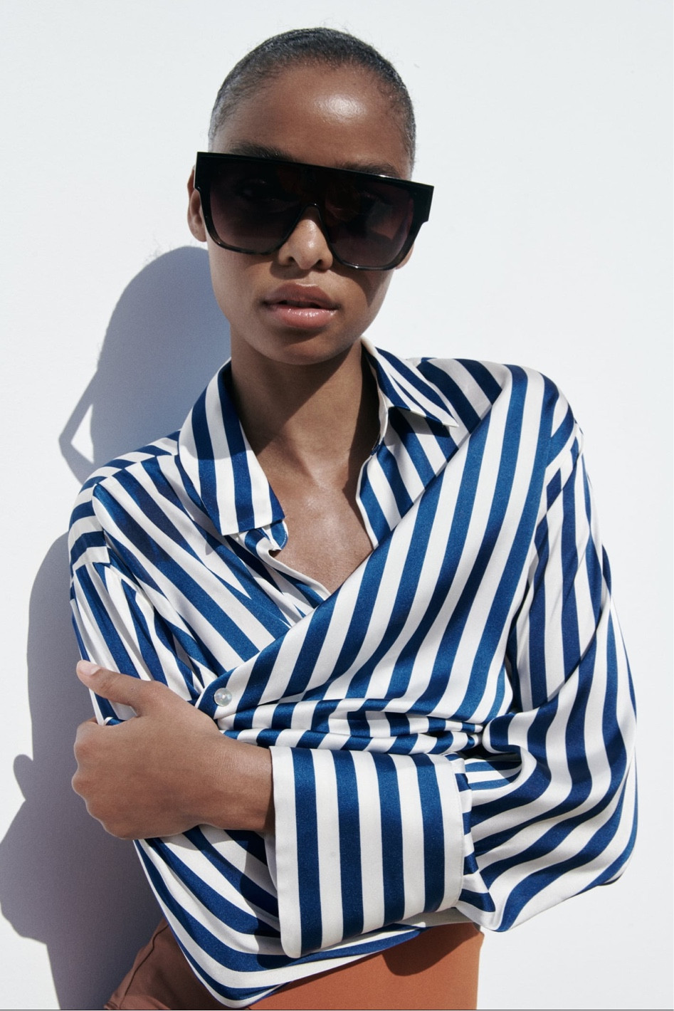 #Zarahaul 
Product code 2197/226

https://www.zara.com/gb/en/share/-p02197226.html?v1=250937466&utm_campaign=productShare&utm_medium=mobile_sharing_iOS&utm_source=red_social_movil

#LTKSeasonal #LTKunder50 #LTKFind