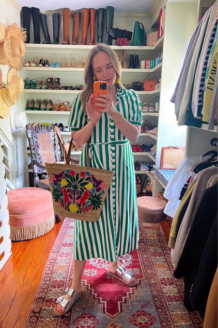 I absolutely love this striped green dress from Boden. ♥️

@boden_clothing #BodenByMe #Boden