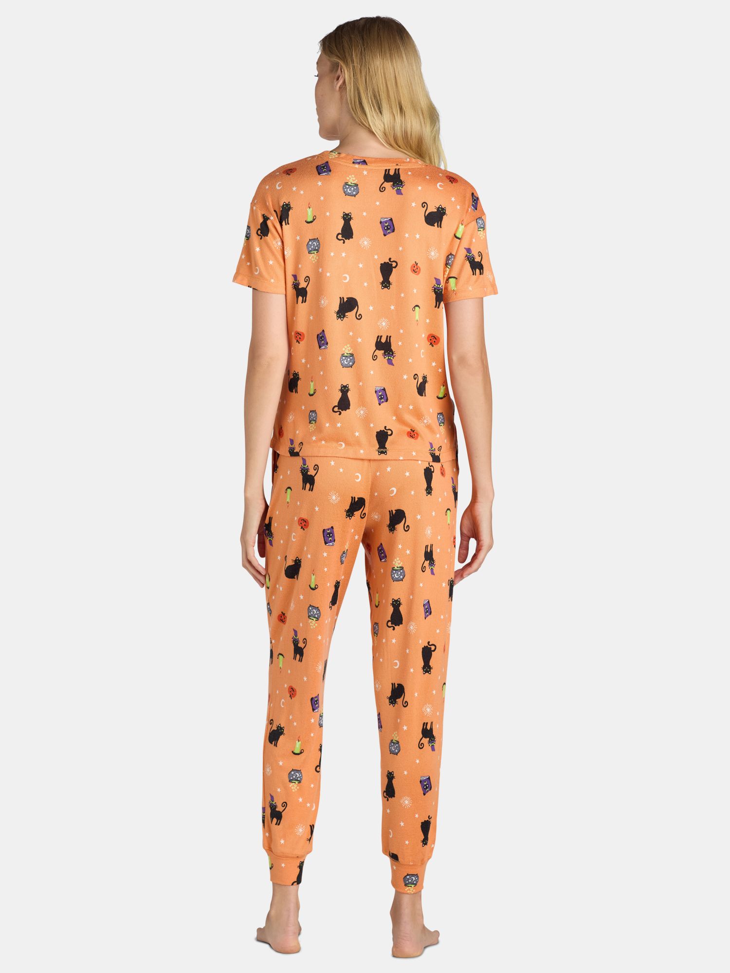 Way to Celebrate Women’s Halloween Pajama Set, Sizes XS-3X | Walmart (US)