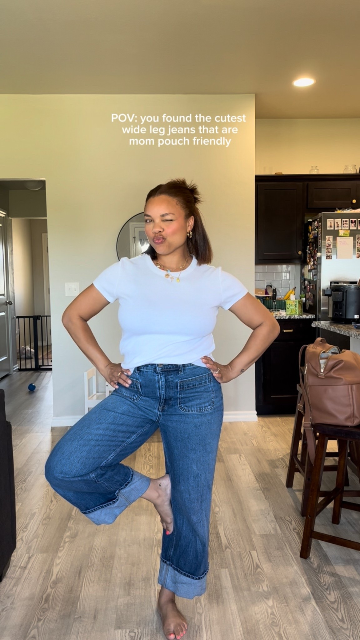 Wide leg jeans 

#LTKFindsUnder50 #LTKStyleTip