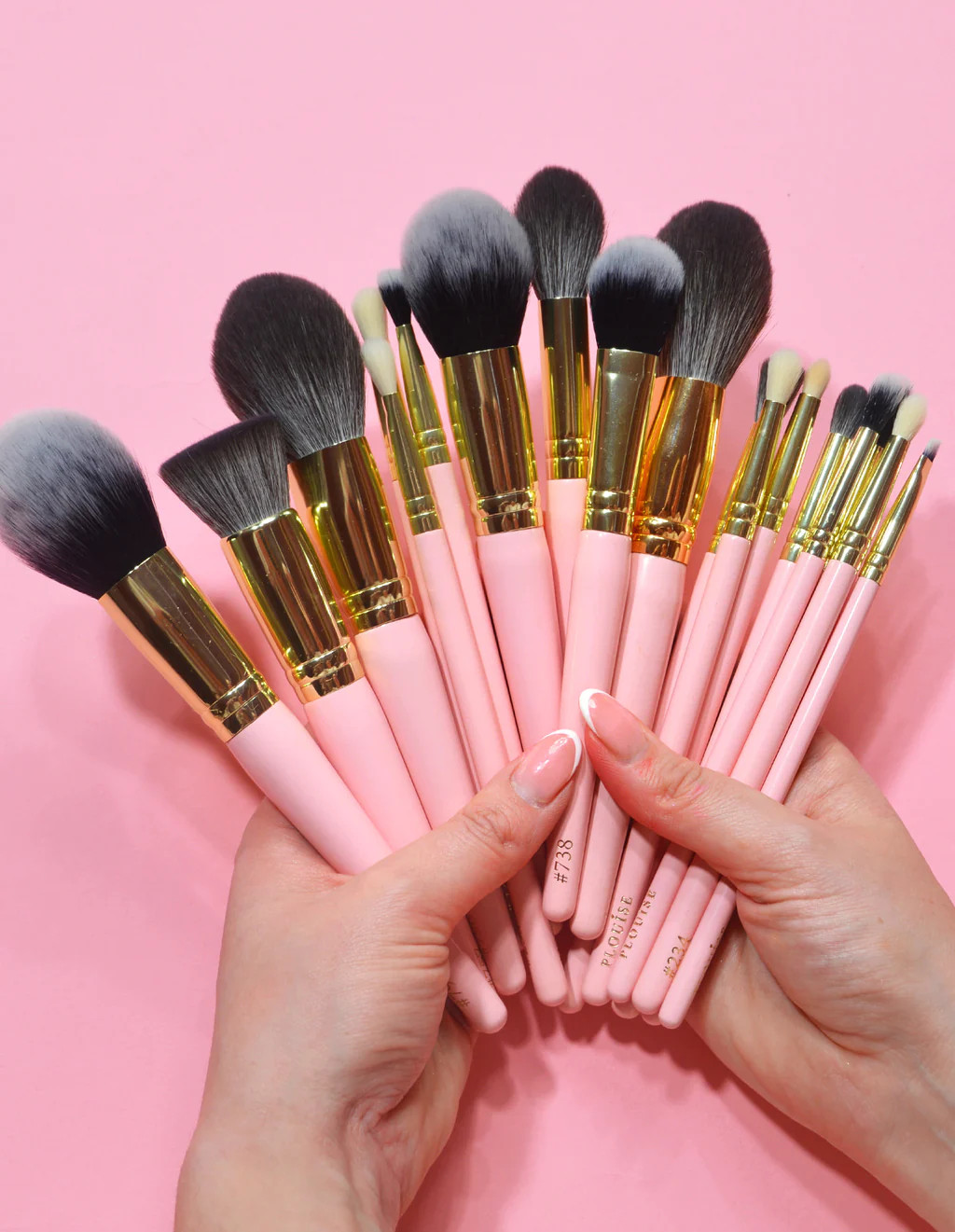 P. Louise 20 Piece Makeup Brush Bundle | P.Louise (Global)
