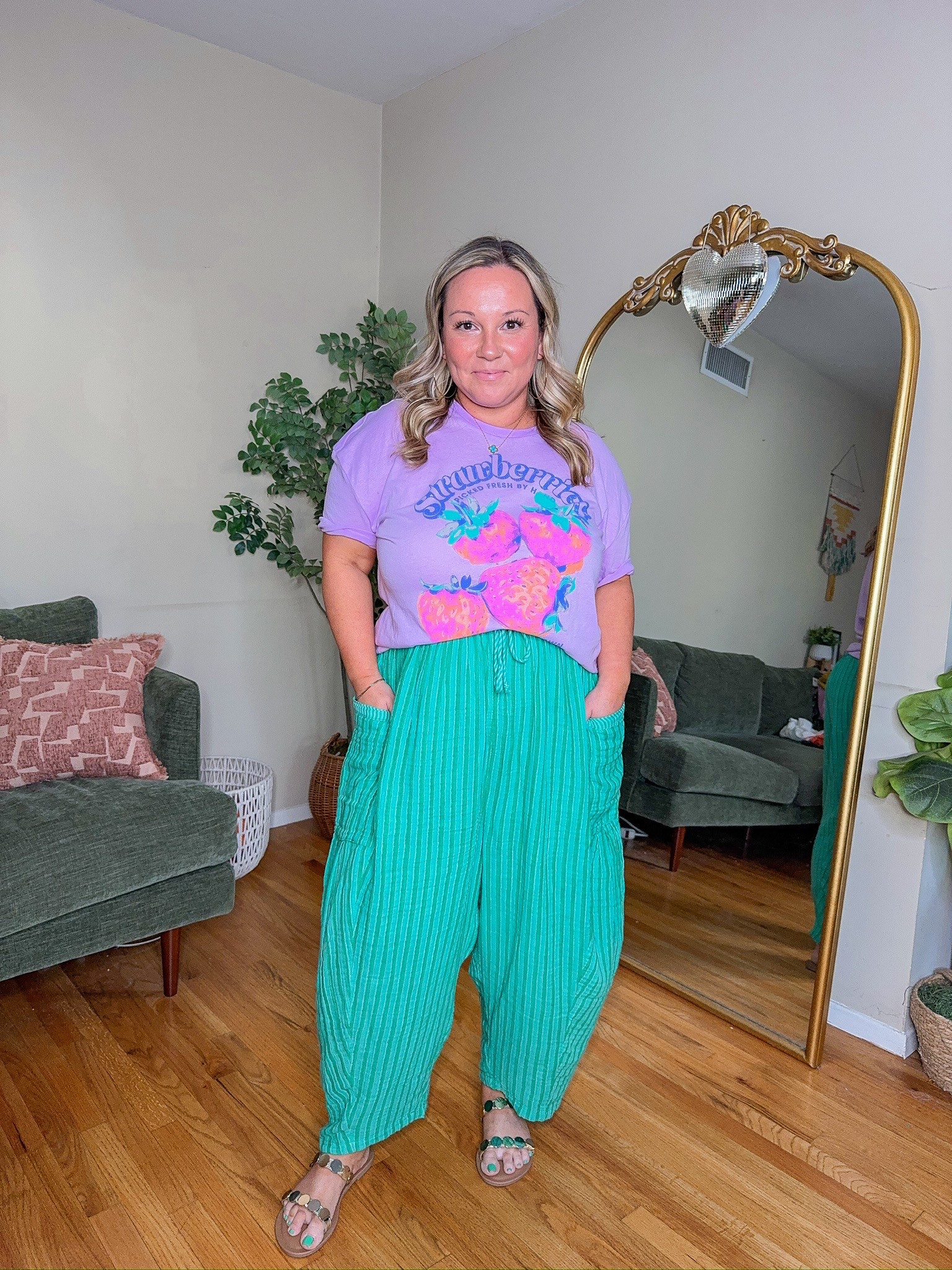Casual Spring Outfit
Casual spring outfit Graphic tee size down several sizes it is super oversized but it is light weight and soft!! Pants size MEDIUM also run oversized you can size down

#LTKStyleTip #LTKSeasonal #LTKMidsize