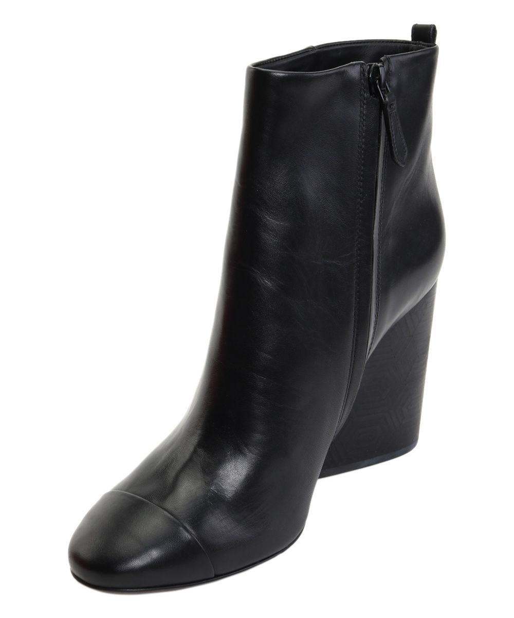Tory Burch Women's Casual boots BLACK - Black Grove Leather Bootie - Women | Zulily