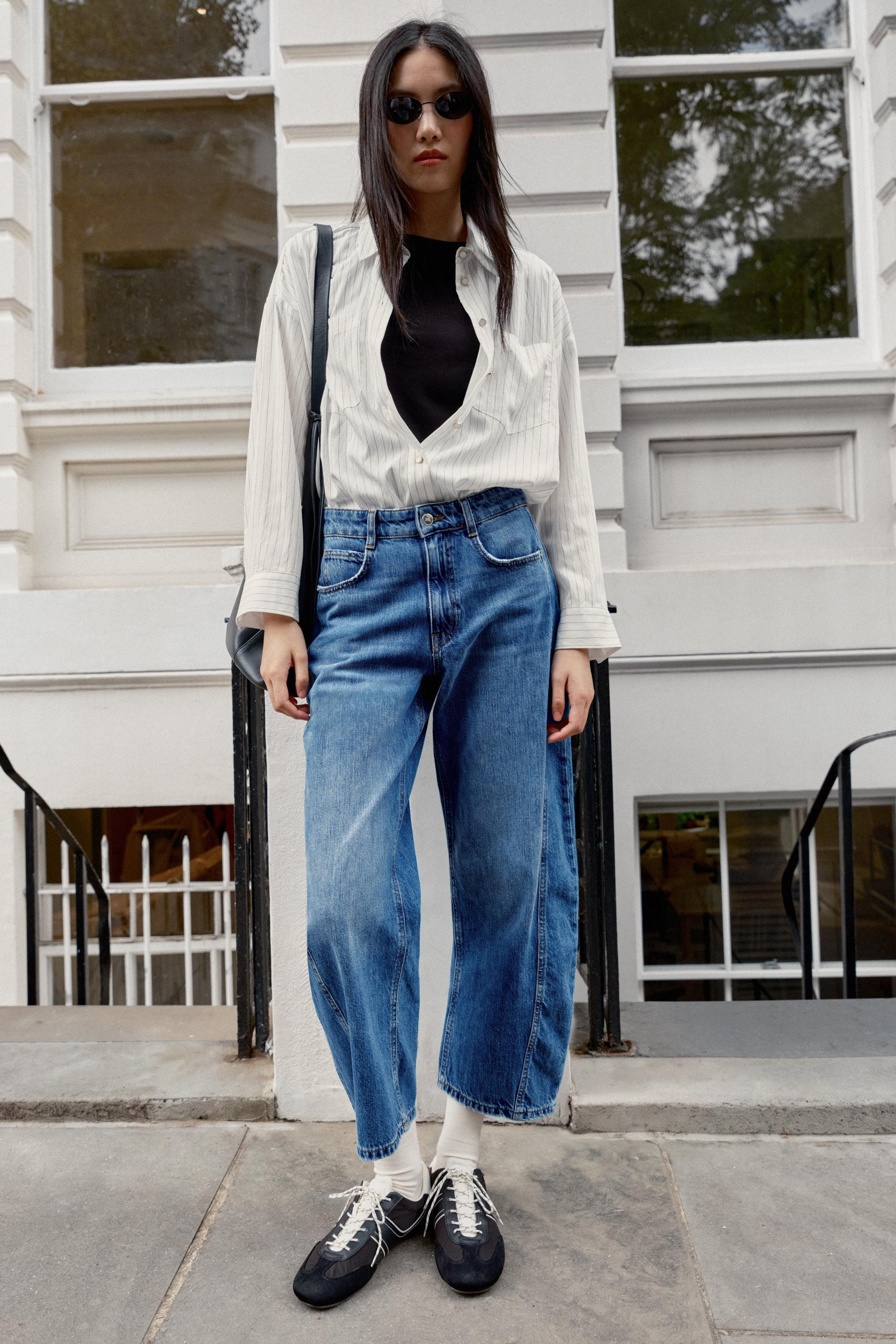 MID-RISE - BARRELMid-rise jeans with five pockets. Loose fit through the leg, tapering at the ank... | Zara US