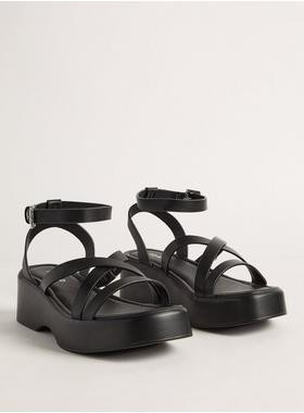 Strappy Flatform Sandal (WW) | Torrid (US & Canada)