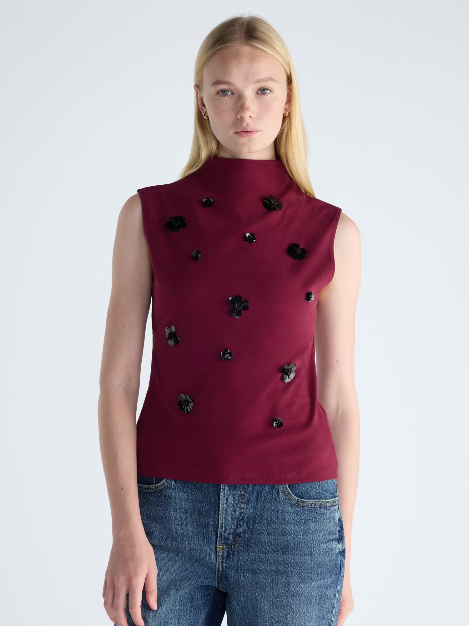 Free Assembly Women's and Women's Embellished Sleeveless Mock Neck Top, Sizes XS-4X - Walmart.com | Walmart (US)