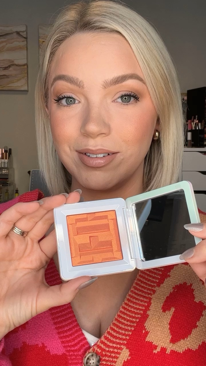 Haus Labs highlighter/blush topper in “fire opal”. I also tried to find some more affordable alternatives! 



#LTKHoliday #LTKbeauty #LTKGiftGuide