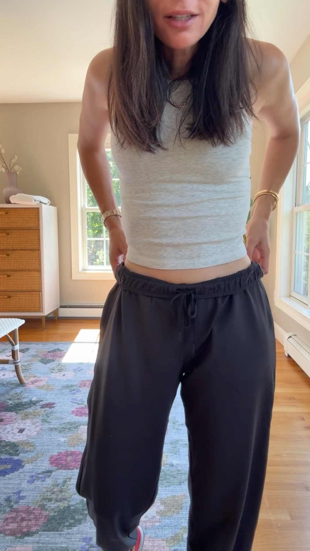 The best joggers ever! So soft and comfy. I went up a size for a looser fit but you don’t have to! @vuoriclothing #vuoripartner



#LTKFindsUnder100 #LTKStyleTip #LTKActive