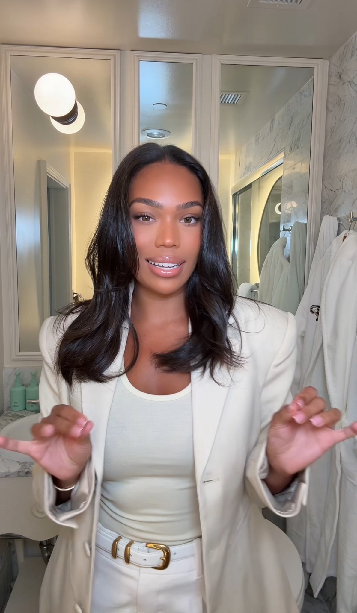 MESHKI blazer size small