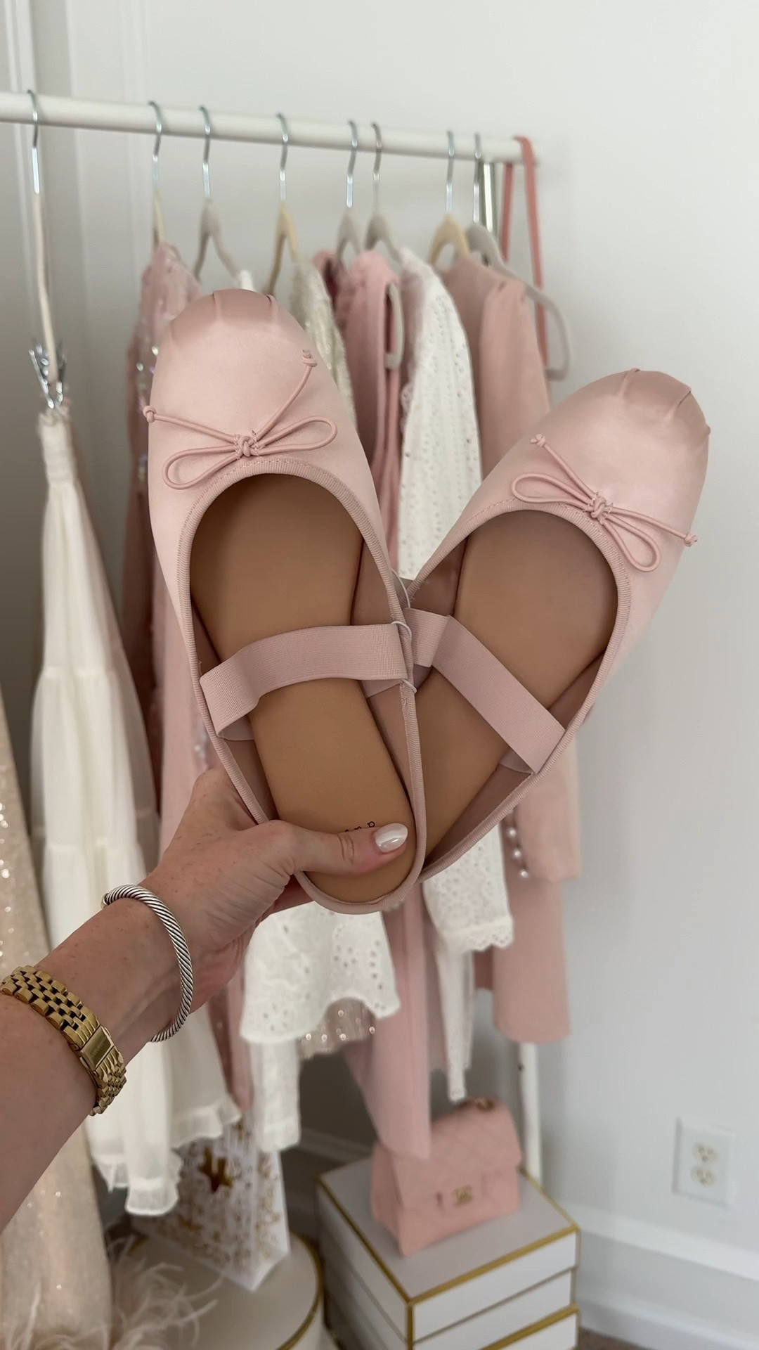 How darling are these flats! They’re giving miu miu but are on sale for $25 right now!! I’m exchanging mine for a half size down they run a tad big! I can be an 8.5 or 9 and the 9 is too big

#LTKSaleAlert