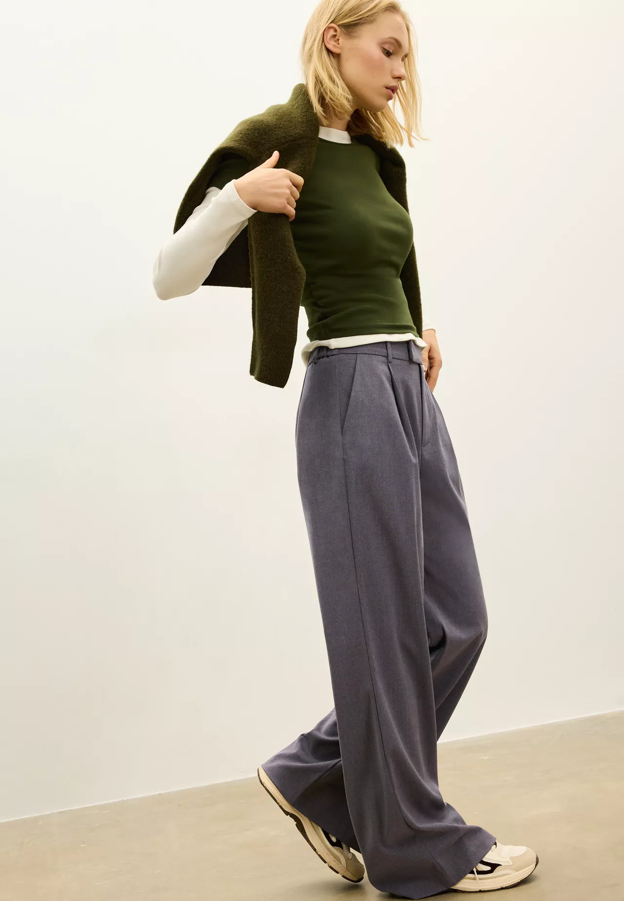 Wide-leg formal wear trousers - Women's fashion | Stradivarius United Kingdom | Stradivarius (UK)