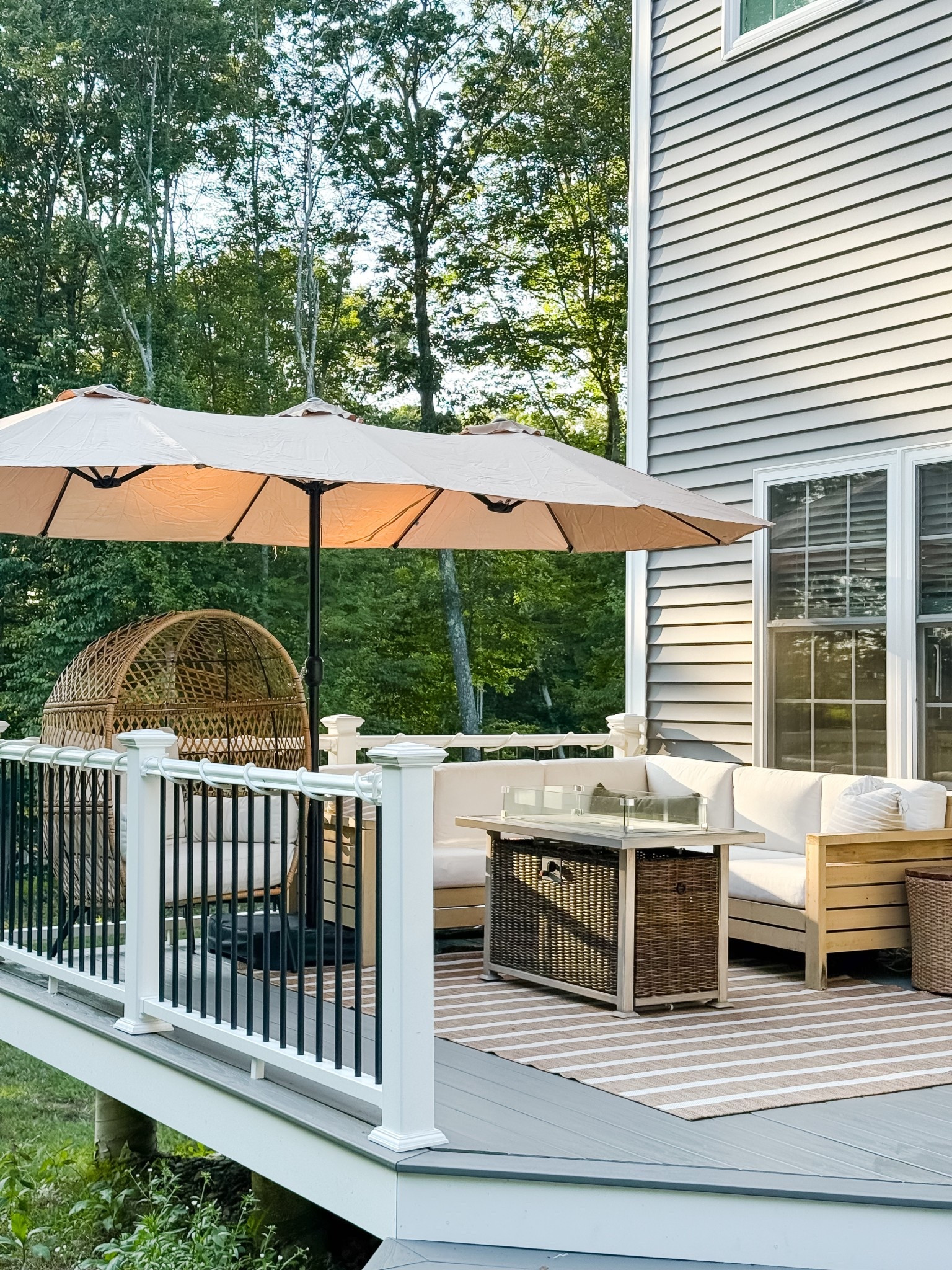 Remember sunshine? Me either 🙃

#LTKHoliday #LTKHome #LTKSaleAlert