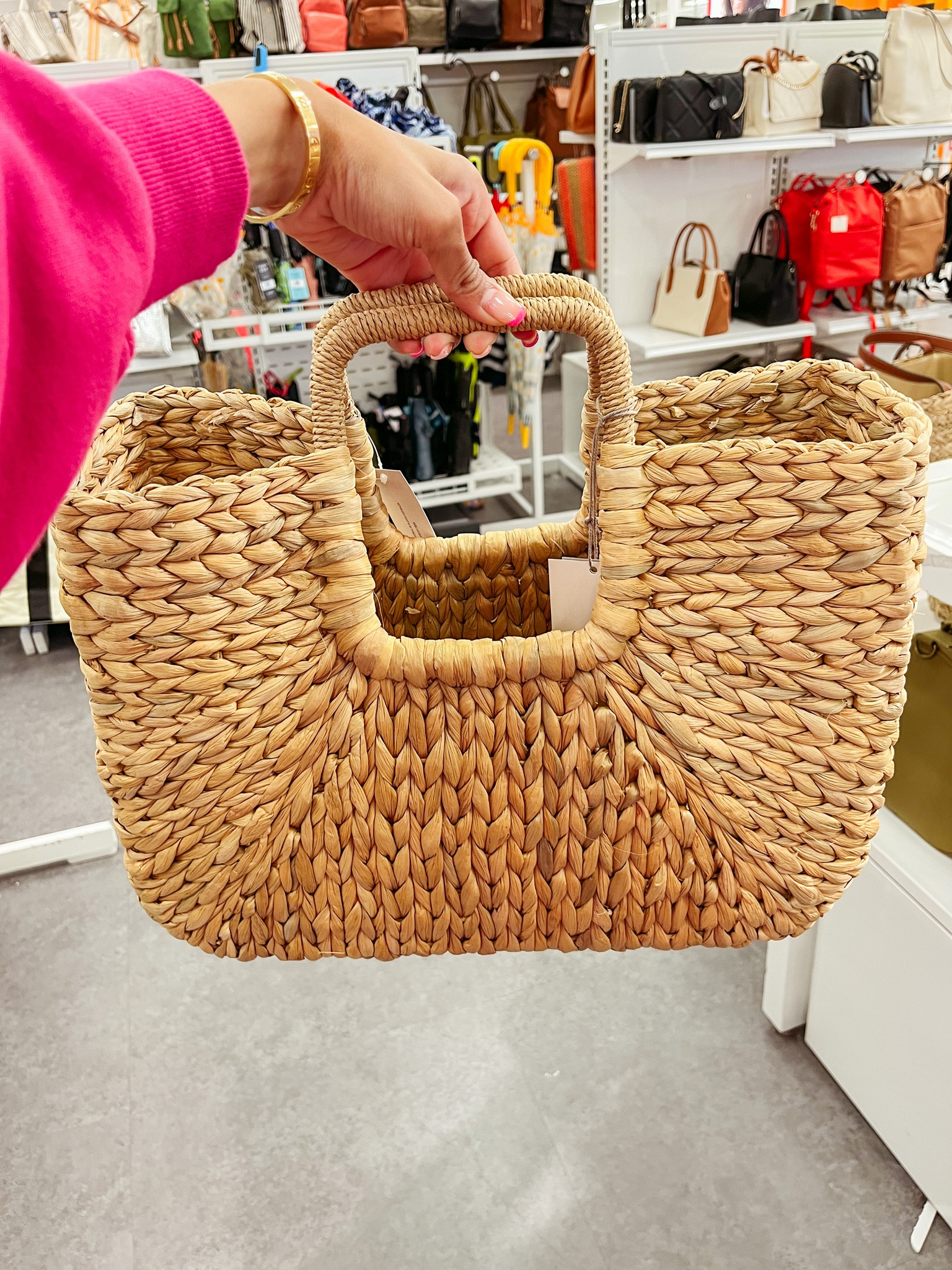 Straw bag
Beach tote
Travel bag 

#LTKitbag #LTKunder50 #LTKtravel