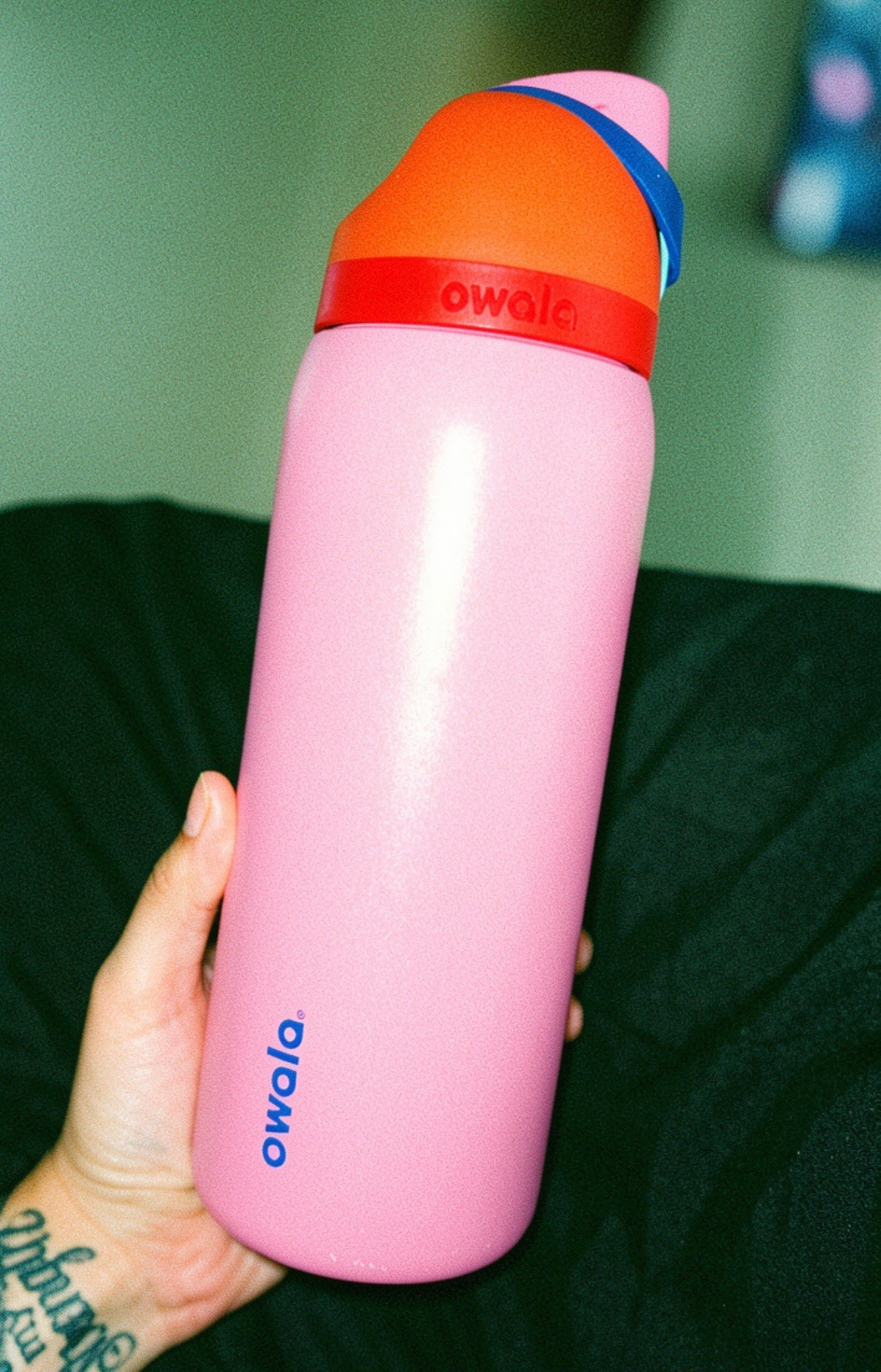 I never thought I’d switch from my usual tumbler, but here we are. 😅

This Owala has been coming with me everywhere lately. Leak-proof, keeps ice forever, and the FreeSip lid is honestly genius.

Safe to say I’m officially an Owala girl now. 🤍

#LTKdayinmylife #LTKfitnessgoals #LTKselfcare
