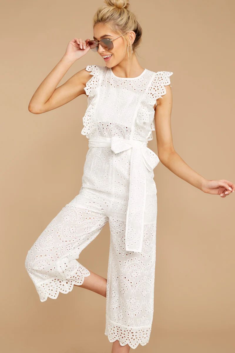 How To Play White Lace Jumpsuit | Red Dress 