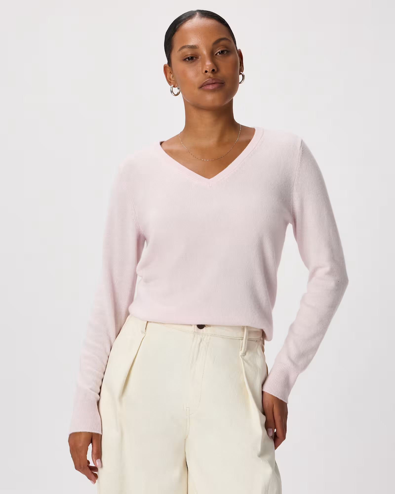 Mongolian Cashmere V-Neck Sweater in Minimal Pink | Quince