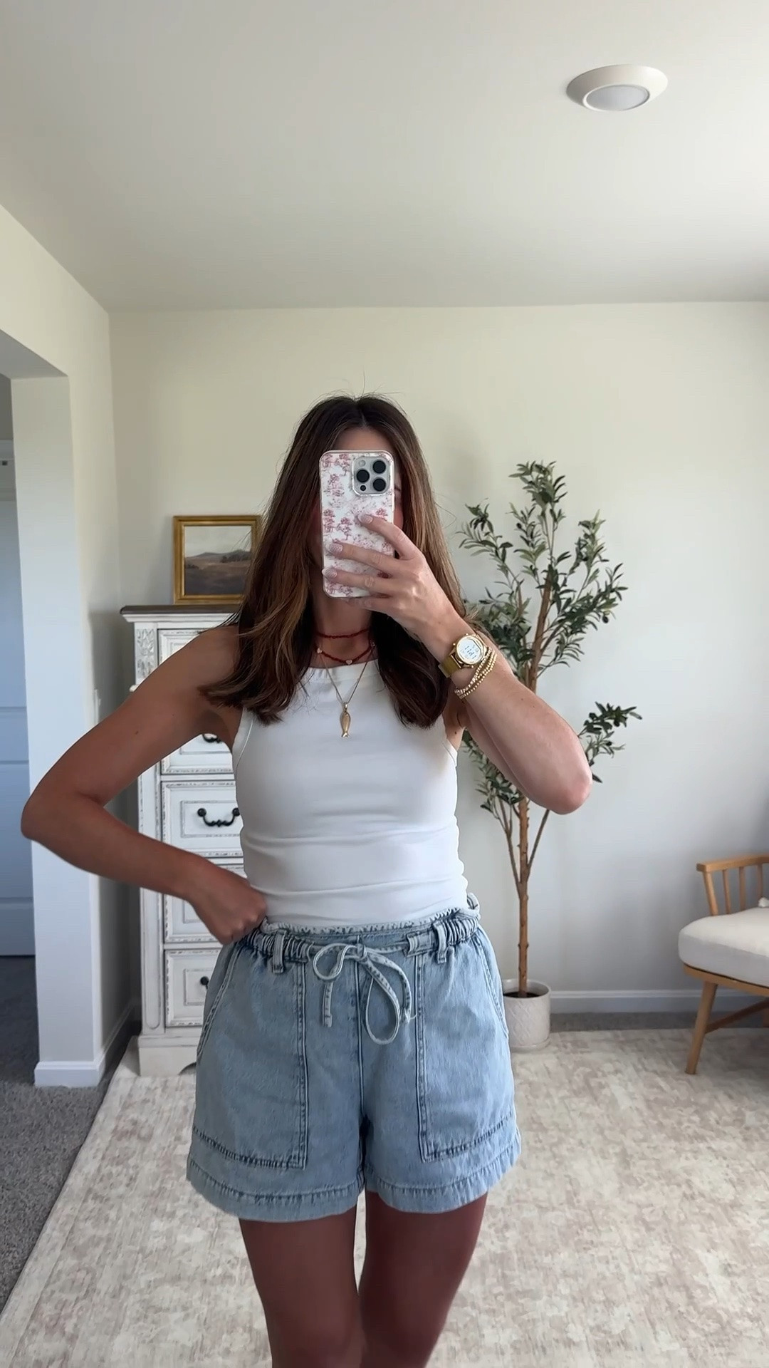 MOM OUTFITS
for reference:
5’9” | 145 lbs | usually size 6 / M
medium or small tall in pants

• Levi shorts — size 29. I'm normally a 28/6 and recommend sizing up one!

• Abercrombie balloon pants — size small long.

• Athletic Works shorts — wearing my TTS M, but they run a little big. I have them folded over in the video! If you don't want to style them that way, I'd recommend sizing down one. I could've worn a S.

• Old Navy black active pants — size S Tall. I'd recommend sizing down one from your TTS!

#LTKootd #LTKSeasonal #LTKTall
