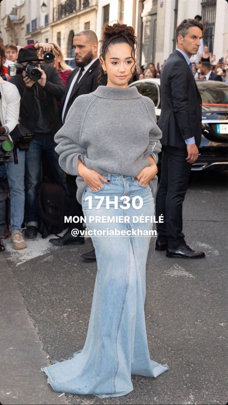 Victoria Beckham fashion show 

Longue jupe en denim, jupe longue Godet en jean, jupe en jean, maxi denim jupe, pull à col roulé brodé en laine gris, pull gris, pull en laine, pull col roulé
#PFW #ParisFashionWeek #VictoriaBeckham #LTKxPFW #VBfashionshow

#LTKeurope #LTKstyletip