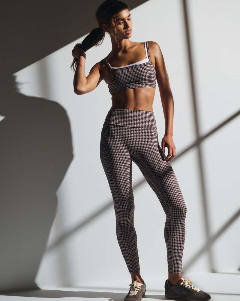 Need some good sets for Pilates and I’m obsessed with the houndstooth! Very fall!

#LTKSeasonal #LTKActive #LTKStyleTip