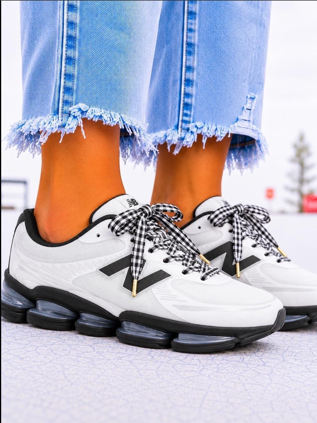 New Balance just dropped this new colorway in their Abzorb 2000s! Plus right now these are 41% OFF.

Loving those basic white/black colors to style with all my outfits this season!

#LTKootd #LTKgrwm