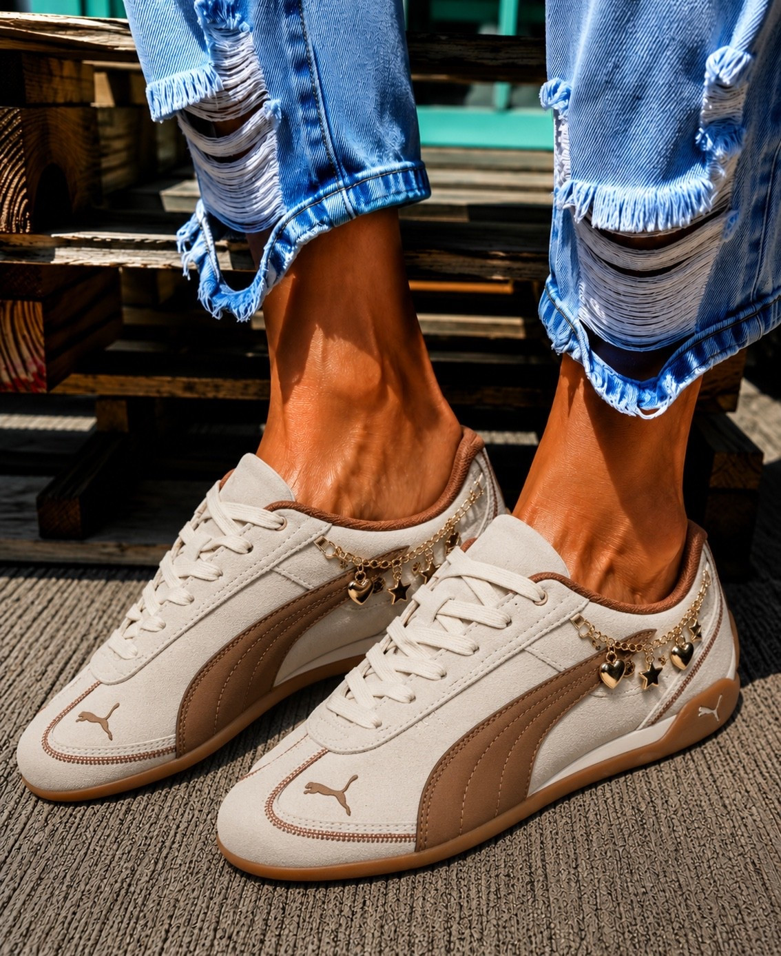 OKAY, guys—these are freaking CUTE! 😍 The PUMA Express Yourself sneakers have the cutest little chain detail, and yes, you can remove the chains if you want a more simple look.

But this color?! Absolutely fabulous for fall. 🍂🤎

Comment EXPRESS and I’ll send you the link!

#LTKootd #LTKgrwm #LTKmomlife