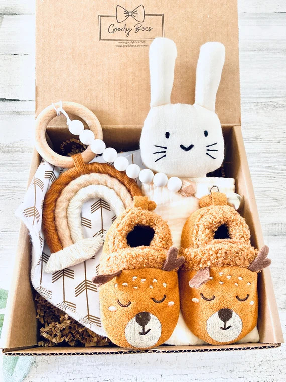 Baby Gift Box, Baby Welcome Gift, Gender Neutral Baby Gift, New Baby Gift, Gender Neutral Gift Se... | Etsy (US)