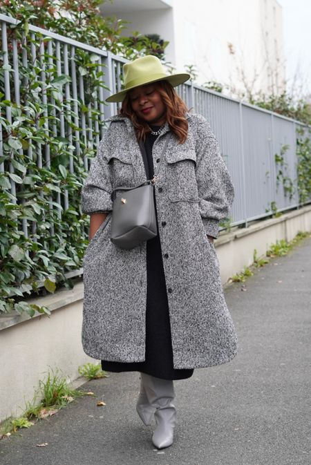 My type of comfiest casual chic winter style :
- oversized chevron shacket 
- lack of color hat
- black knitted maxi dress
- over the knee pointy grey boots
- mini cross-body grey bag

#LTKgift #ltkfrance #winterstyle #winteroutfit #casualglam 

#LTKmidsize #LTKstyletip #LTKSeasonal