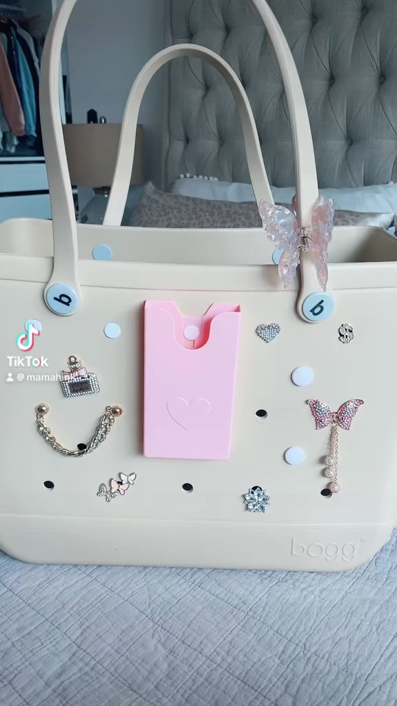 Bogg bag✨