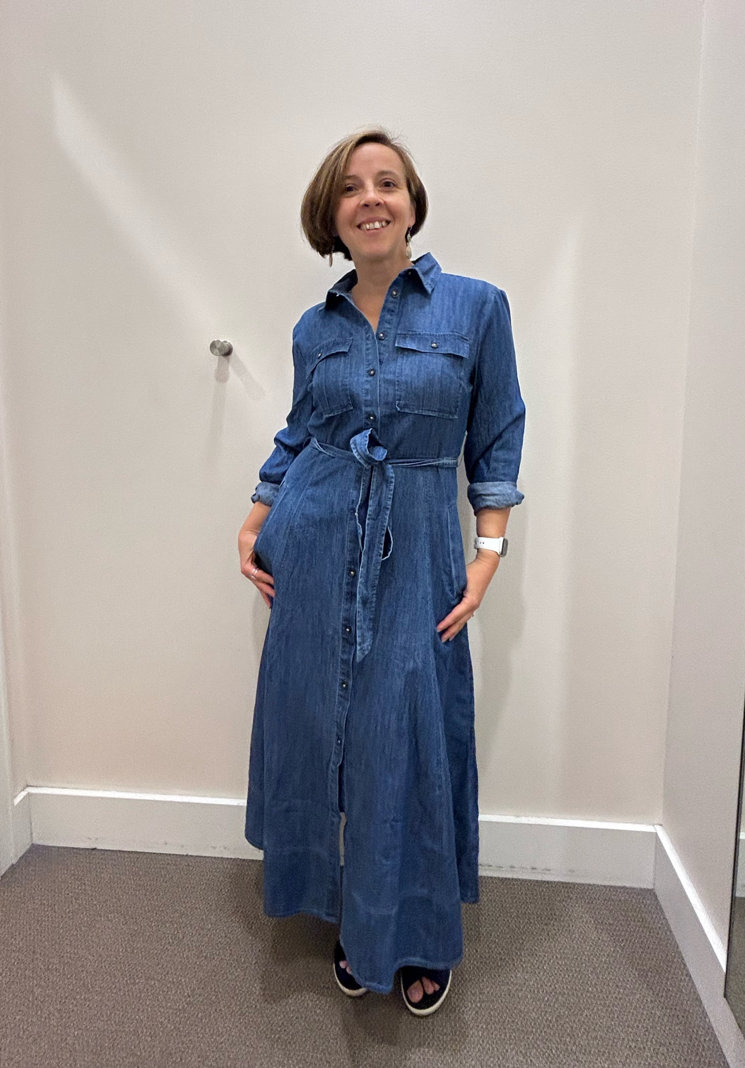 So in love with this dress. Soft and comfortable that’s all I need for the fall rainy days. It will look great with boots too 

#LTKBacktoSchool #LTKWorkwear #LTKMidsize