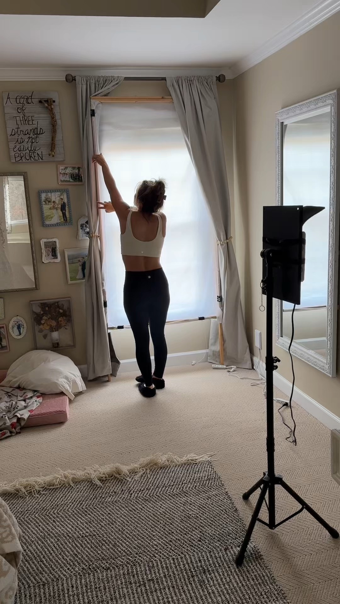 Time to put away Christmas part 1



#LTKHome #LTKdayinmylife #LTKHoliday