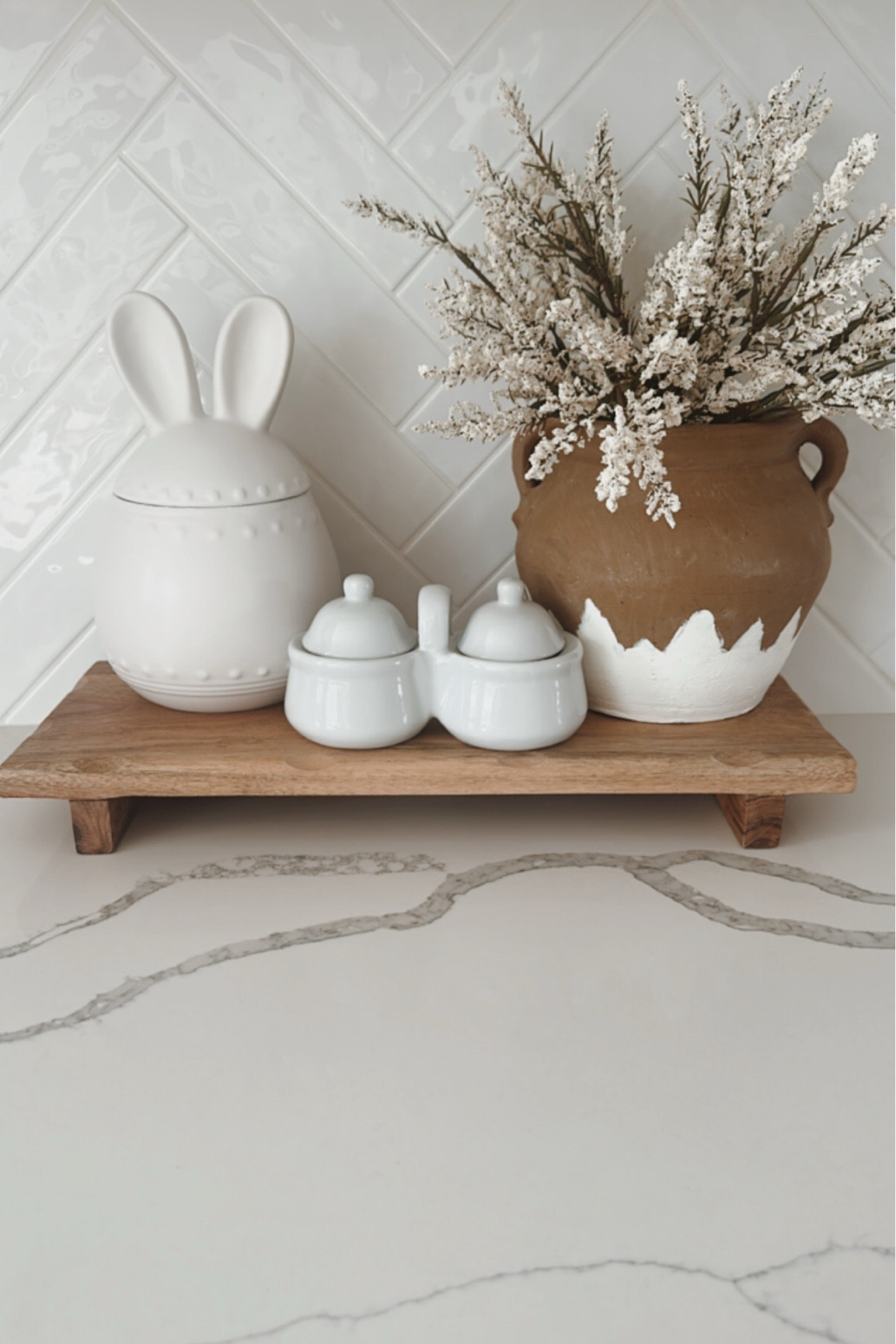 Spring Decor 🤍

#LTKSeasonal #LTKHome