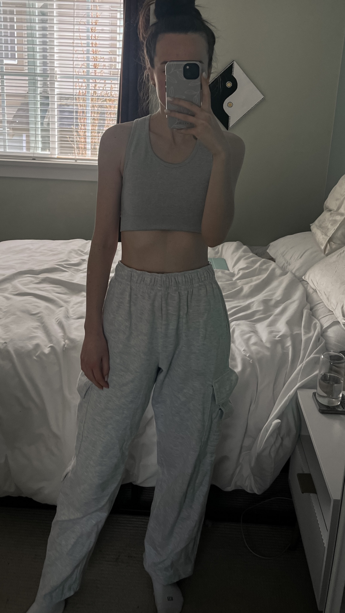 I’m obsessed with these grey cargo sweats 🤍

#LTKSeasonal #LTKU