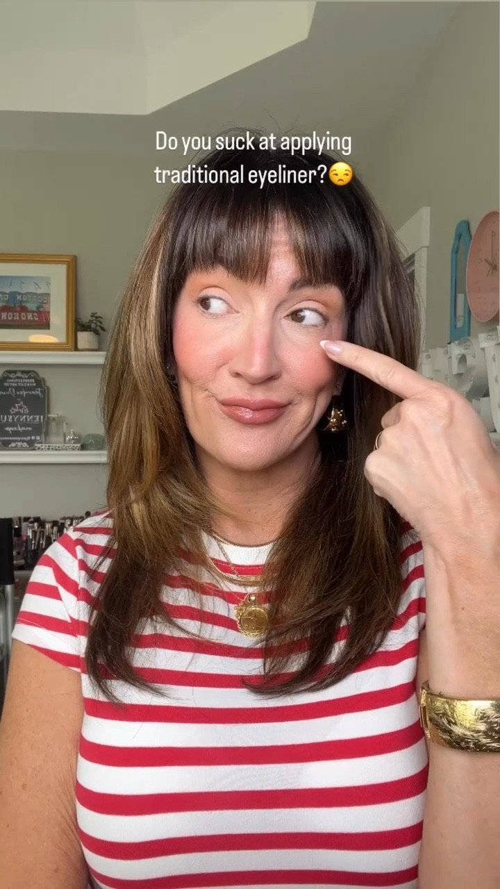 🤩The look of eyeliner made easy! // eyeliner : black , lipstick : 15 showcasing nude 

#LTKOver40 #LTKBeauty #LTKFindsUnder100