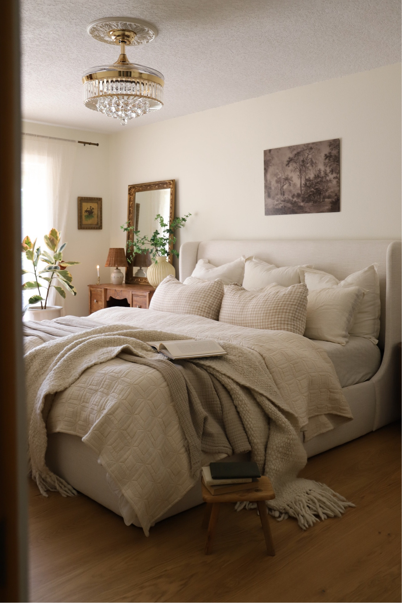 I swapped our ceiling fan in our bedroom for this beautiful fandelier-- would you ever know this was a ceiling fan? 😍 also added a ceiling medallion for a little extra french-inspired charm ✨

#LTKSaleAlert #LTKHome #LTKStyleTip