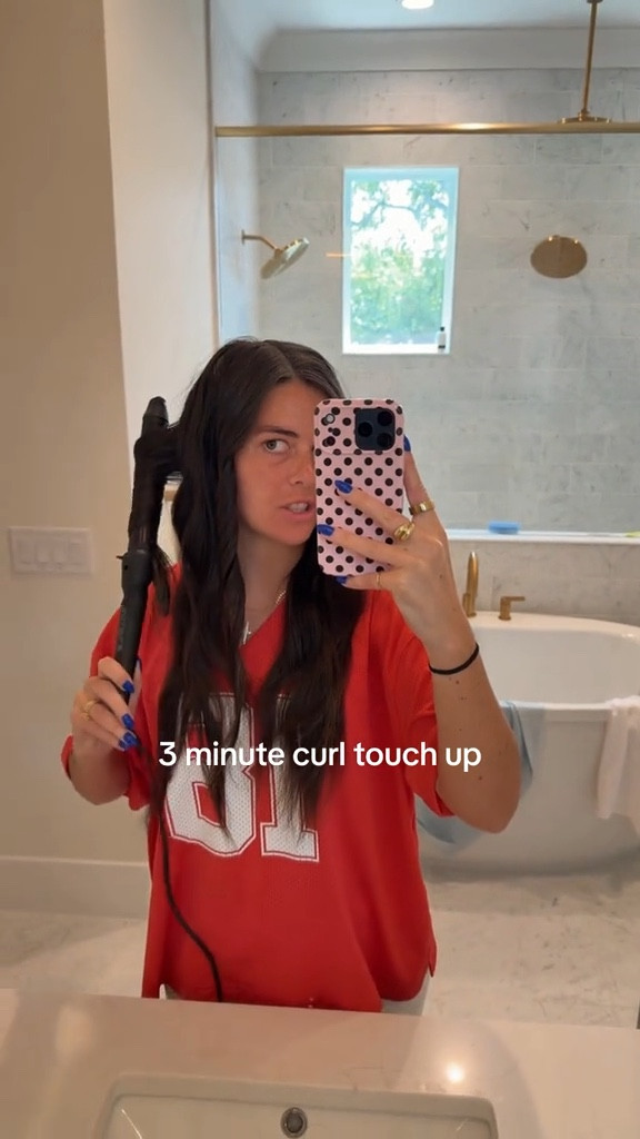 3 min curl touch up with my favorite curling iron! also linking my cute new phone case!

#LTKBeauty #LTKFindsUnder100 #LTKStyleTip