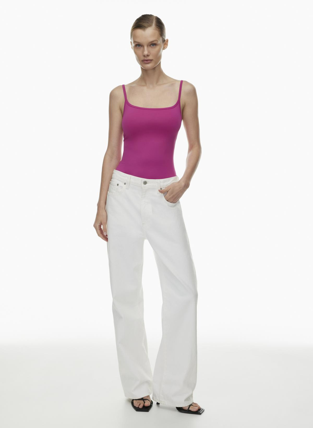 Aritzia Women's Contour Swoop Cami Tank Top in Crus Heather Magenta | Medium | Aritzia