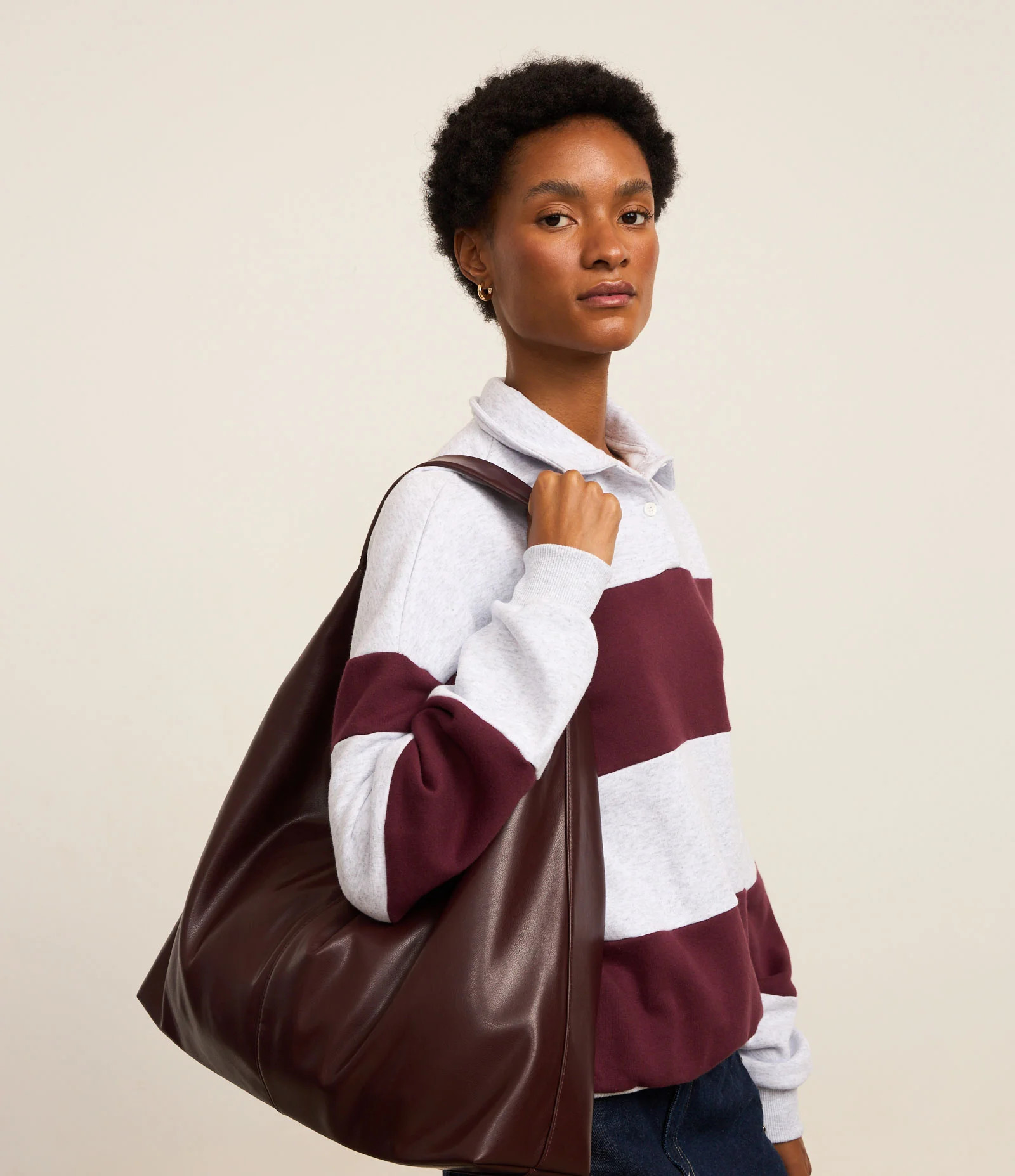 Bolsa Hobo Grande em Pu Verde - Lojas Renner | Renner (BR)