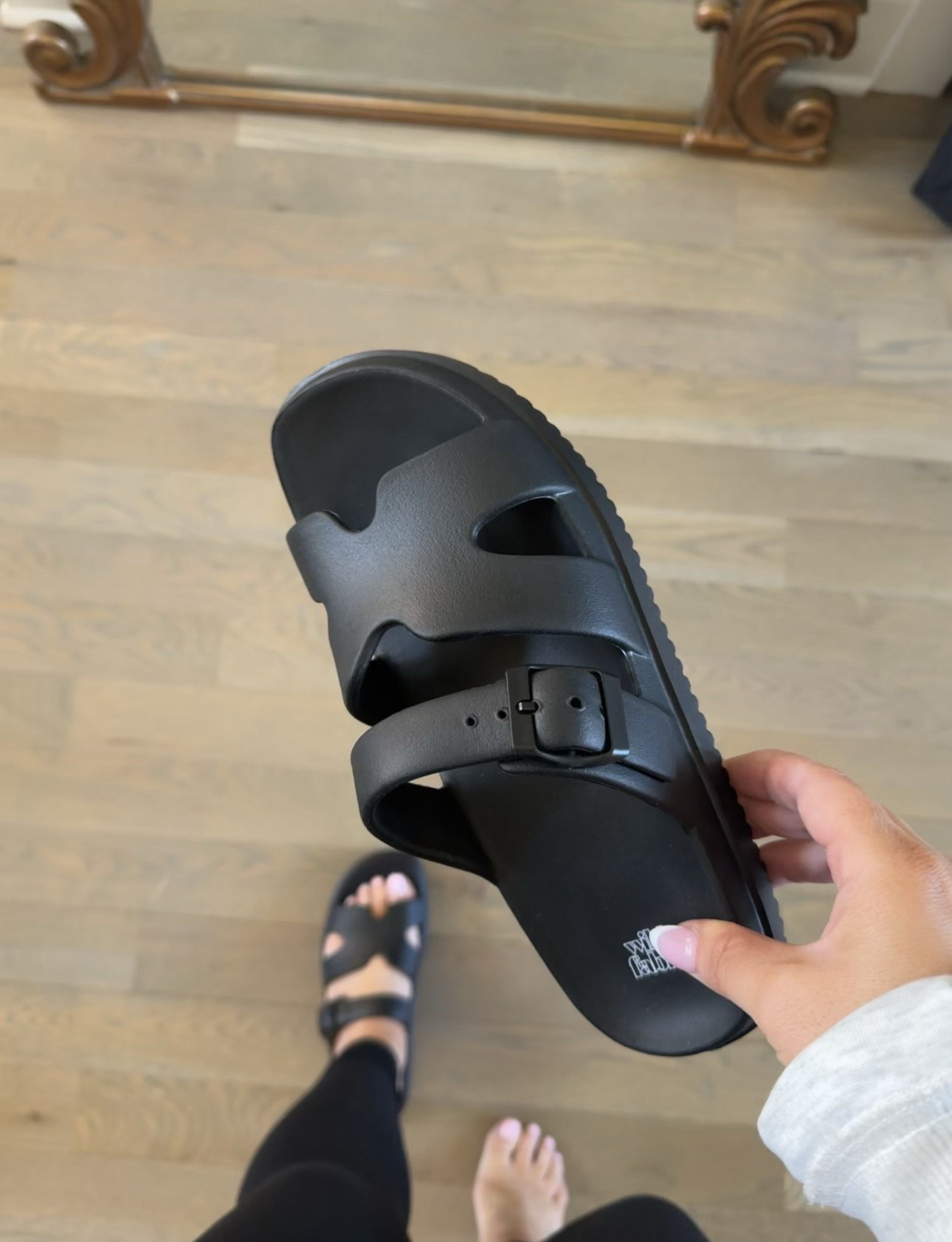 I love these black sandals for summer! Perfect fit and material is great for water as well! Crocs dupe! 

Runs true! 


#LTKShoeCrush #LTKSummerEdit #LTKStyleTip