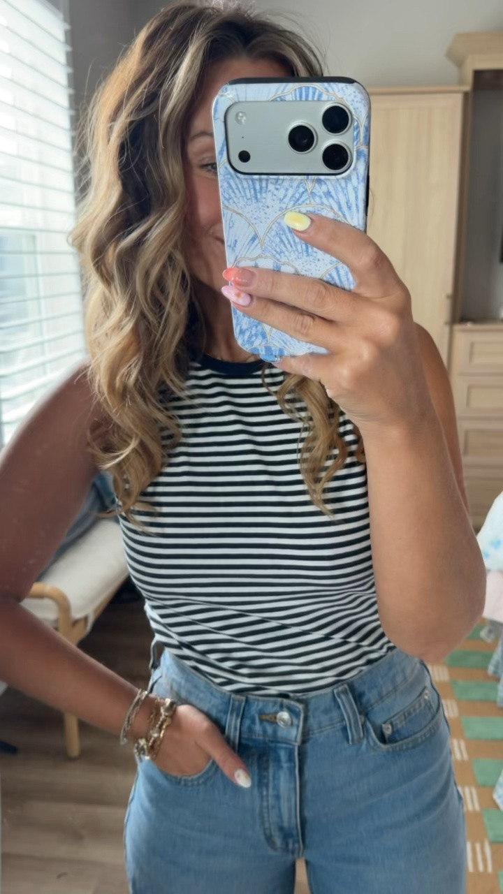 I didn’t expect my favorite jeans of the summer to come from Walmart… but here we are. 🤷🏼‍♀️

They’re lightweight, comfortable, and somehow look way more expensive than they are. The fit is so good, they’re easy to dress up or down, and they’ve become the pair I reach for over and over again.

If you’ve been looking for an affordable denim refresh, don’t sleep on these.