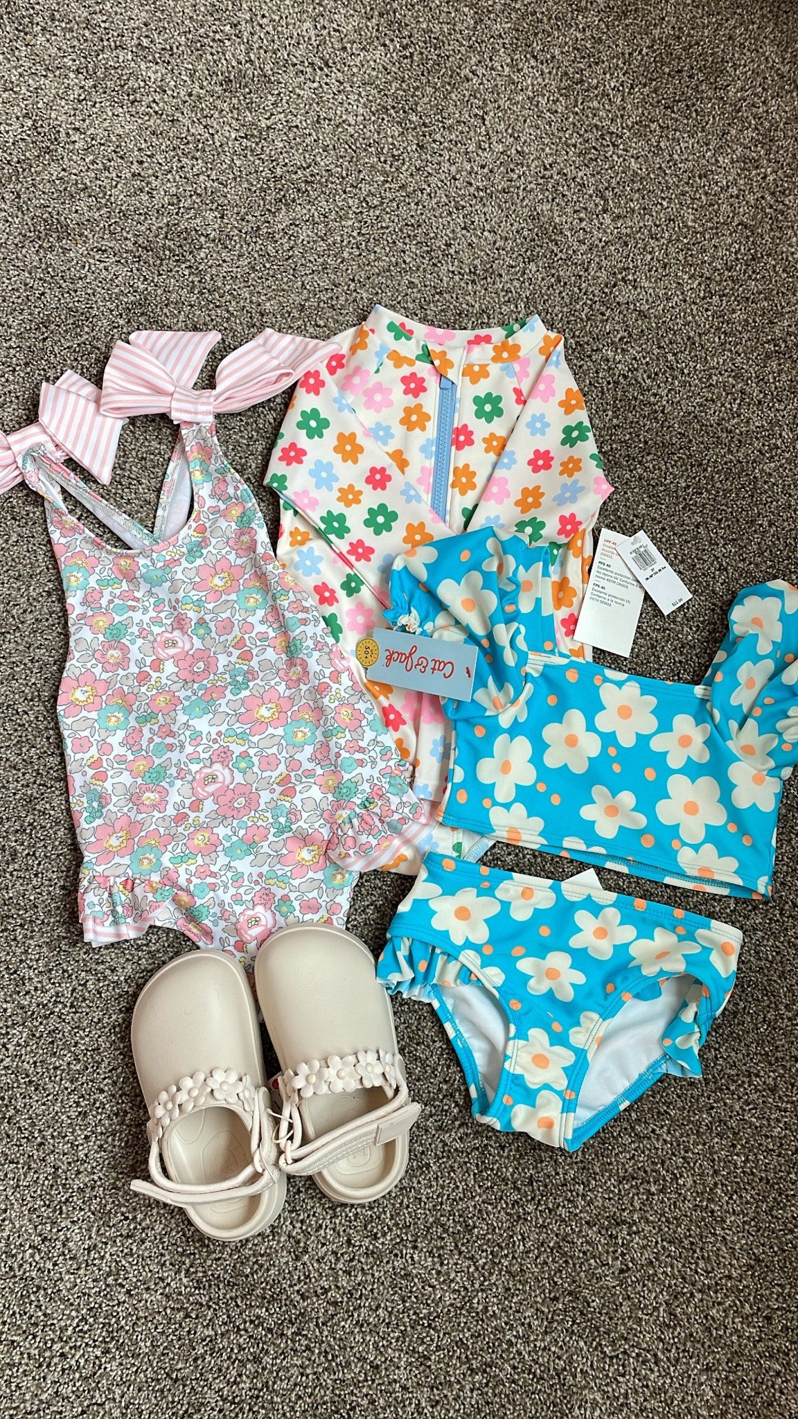 Charlie girl is Summer ready ☀️👙

#oldnavy #targetkids #amazonkids #kidsswim #swimsuitseason