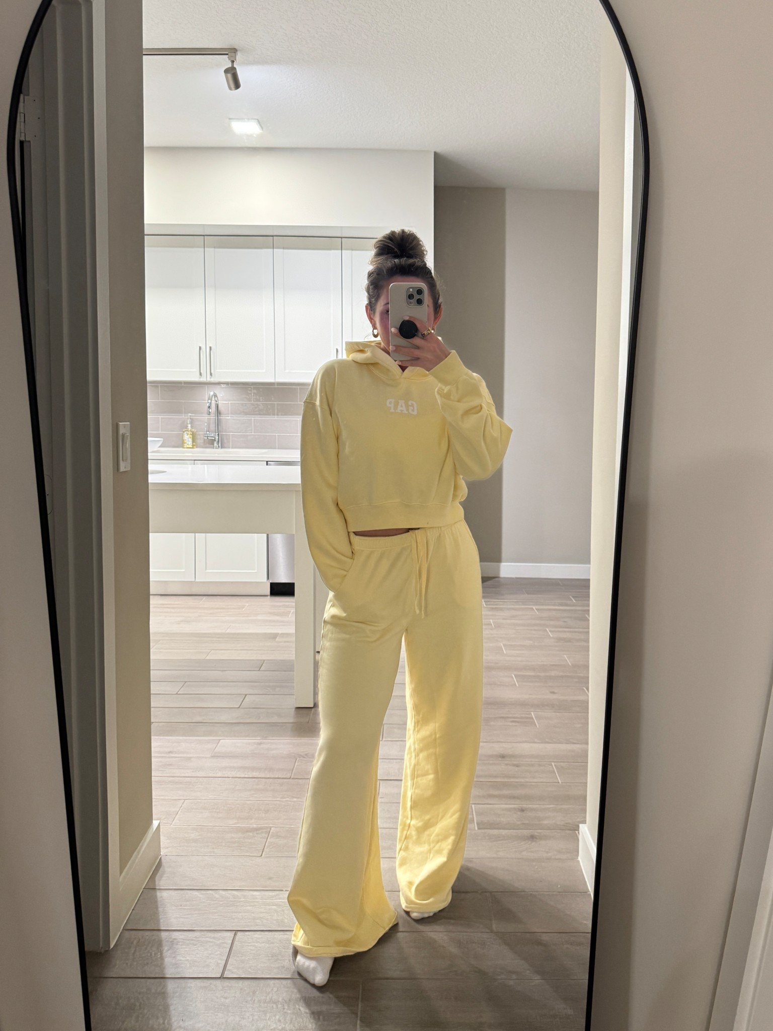 the coziest sweat set you’ll ever wear + comes in so many pretty colors💛