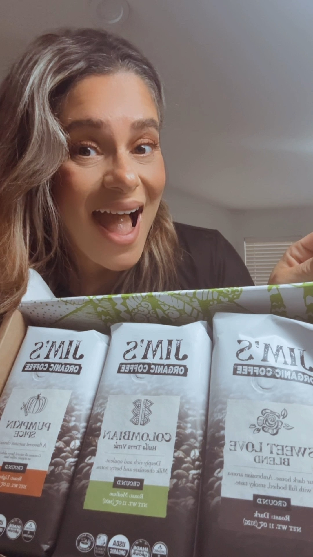 Who likes coffee? ☕️🩷 This coffee is absolutely amazing good 🫶🏼

#LTKFindsUnder50 #LTKmorningroutine #LTKfoodie