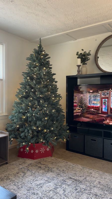 When do you decorate for the holidays? 🎄

As a kid, my family waited until the day after Thanksgiving. As an adult, I thought, “If it’s the most wonderful time of the year, why not make it the longest?” and started decorating the first weekend in November! 🙈

[#ad] This @kingofchristmas Tribeca Blue Spruce was so easy to assemble and add to my small space 🙌🏼 It came with protective “fluffing” gloves (spot my mom even wearing them to help me out), an off-season storage bag, and a remote with 8 light settings to make things merry and bright ✨

#kingofchristmas #christmastree 

#LTKhome #LTKHoliday #LTKSeasonal