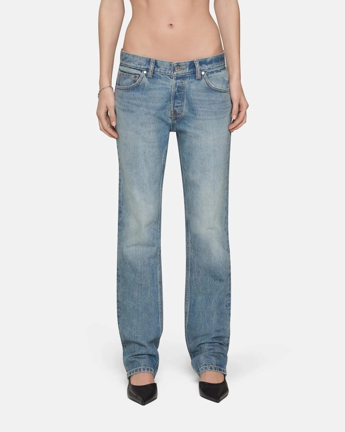 Low Rise Straight Jeans In Luca | Shop Simon