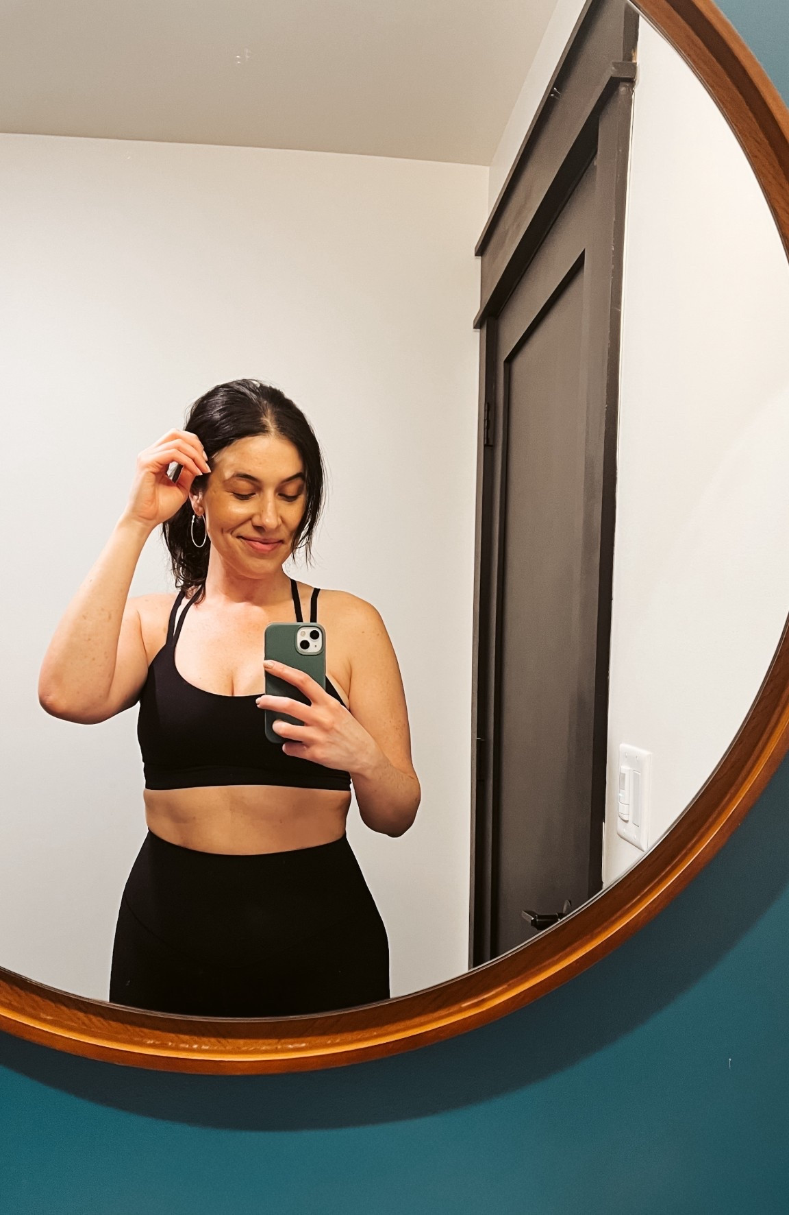 First workout of the new year in the books 💪🏼

Loving this new matching set it was perfect outfit for barre today!

#LTKfitnessgoals #LTKMidsize #LTKdayinmylife