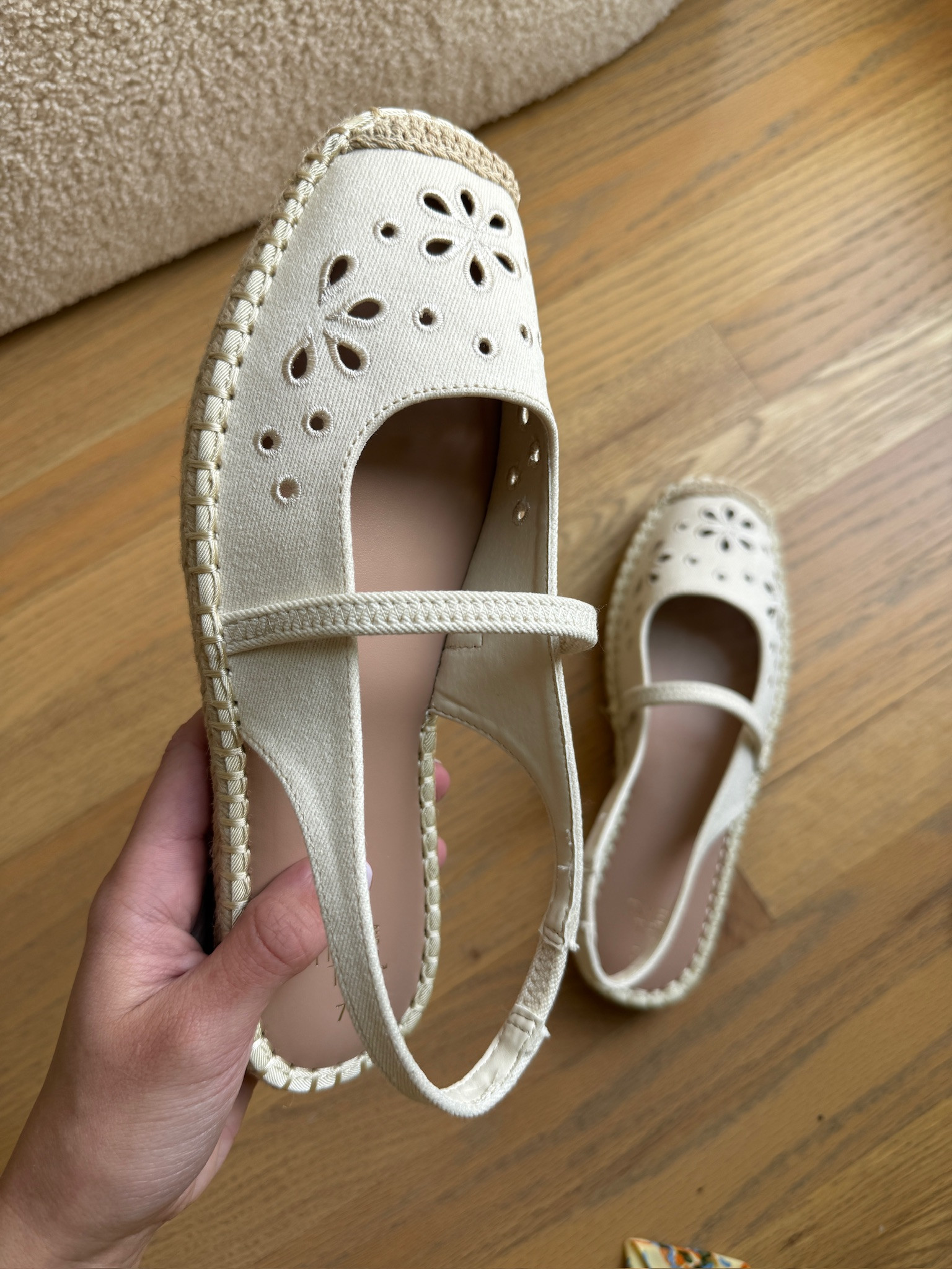 How cute are these flats for summer!

Walmart, Walmart finds, Walmart shoes, summer finds, summer shoes, summer flats, Hallie Ragan

#LTKootd #LTKgrwm #LTKSeasonal
