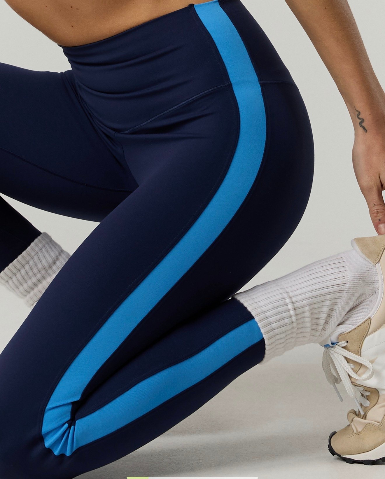 You know what keeps me motivated? 
A cute workout set 💙

#LTKselfcare #LTKootd #LTKfitnessgoals