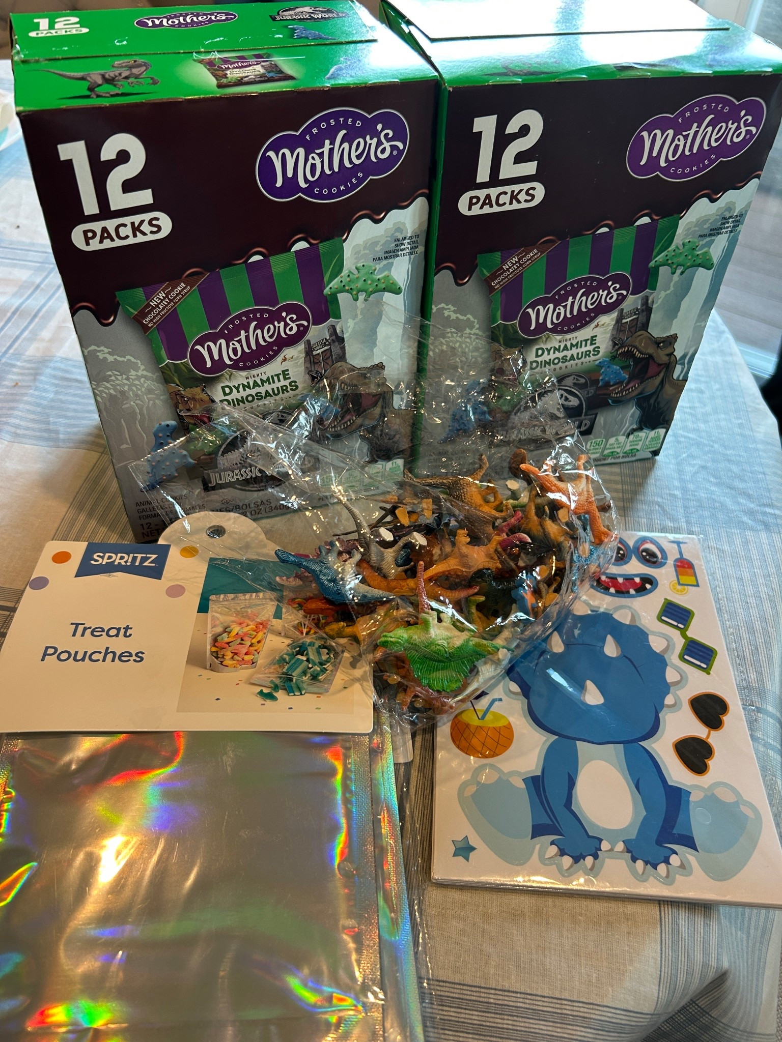 Dinosaur party, party favors, happy birthday, Dino 

#LTKParties #LTKKids